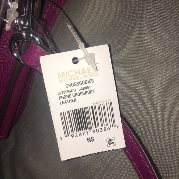 Michael Kors Phone Crossbody Bag - Picture 7 of 7